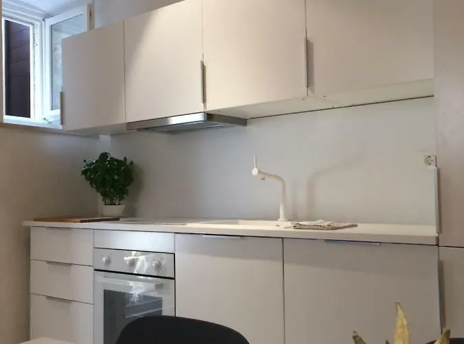 P 35 Apartment *